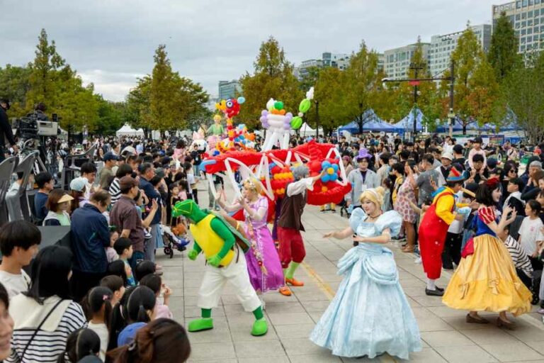 Goyang Lake Arts Festival 2026: Complete Street Theater Guide