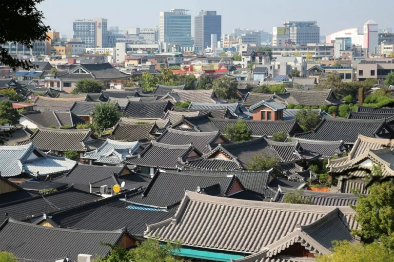전주 한옥마을 문화 데이트 코스: 경기전 대숲부터 국립무형유산원까지