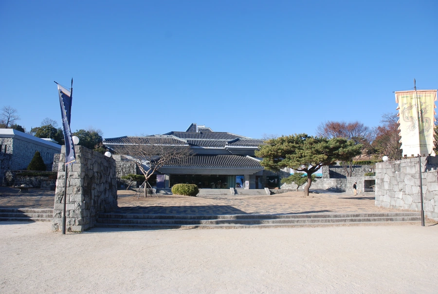 진주 문화 데이트 코스: 국립진주박물관에서 진주성 산책까지
